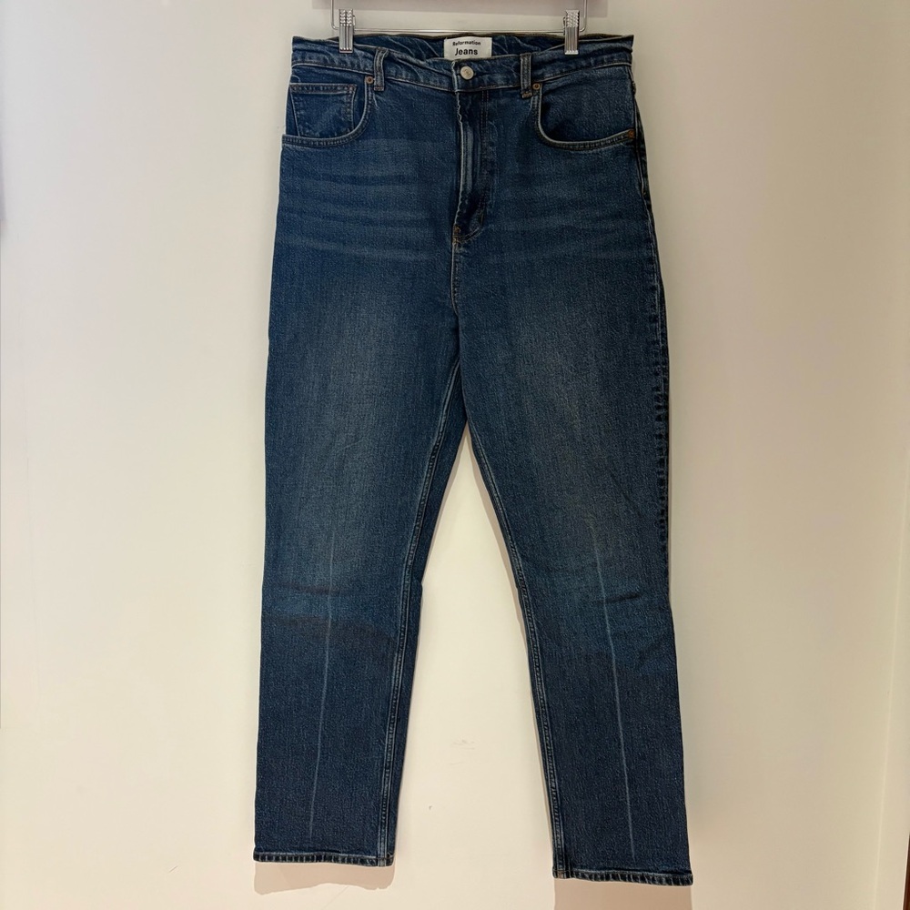 Reformation Liza Ultra High Rise Straight Jeans in Icarian wash